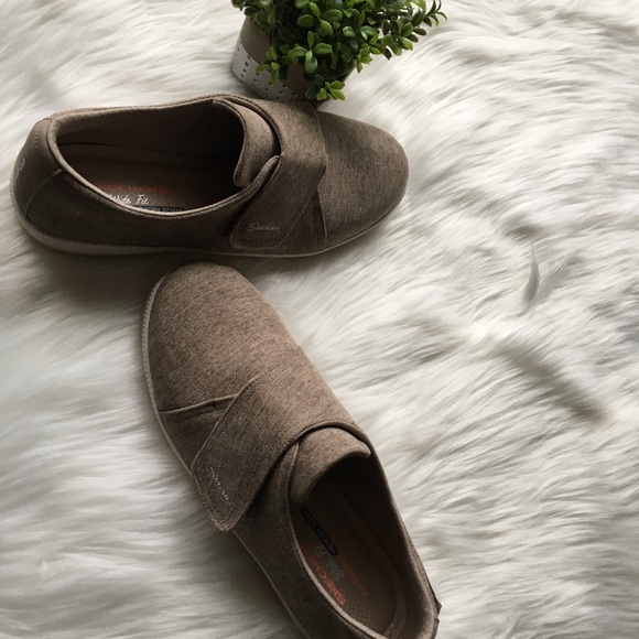 NWOT/box Sketchers Active Avenue Tennis Shoes - Picture 2 of 7